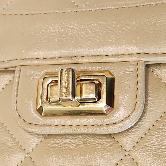 Chanel Lambskin Flap Bag Beige Chain Strap Classic Leather Purse 24K Gold Double - Picture 8 of 12